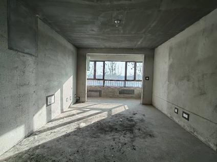 牡丹一中东校区整租 广州路壹号院3室2厅/138平/中楼层