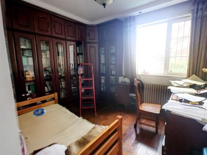 和平南营门整租 汇名园3室2厅/168平/低楼层