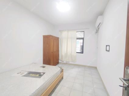 香洲吉大整租 莲花山住宅小区2室1厅/50平/低楼层