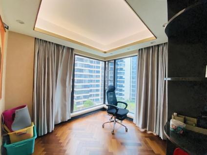 秀英海口湾整租 保利中央海岸4室2厅/175平/中楼层