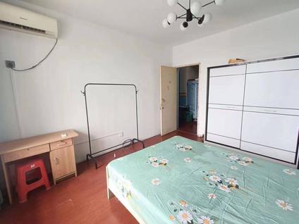 朝阳亚运村合租 金泉家园2室1厅/80平/低楼层