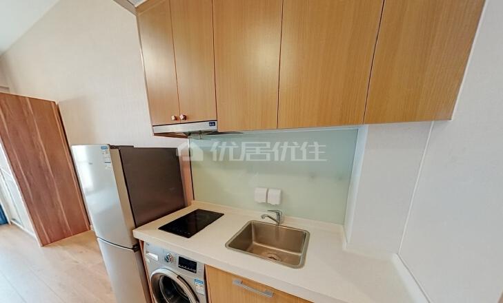 合租·世界侨商中心