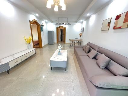 宝安宝安中心整租 泰华锦绣城2室2厅/78平/低楼层