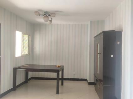 盘龙野生动物园合租 溪麓南郡2室1厅/57平/中楼层