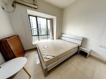 增城新塘整租 惠百氏广场2室2厅/75平/中楼层