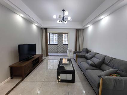 滨湖太湖新城整租 融创熙园(三期)2室2厅/89平/低楼层