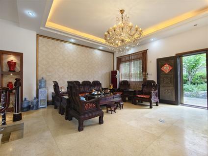 集美集美大学整租 国建东海岸(东区)9室3厅/263平/低楼层