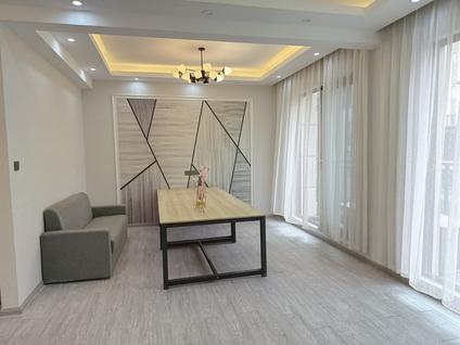 海曙高桥整租 绿地观堂3室2厅/147平/中楼层