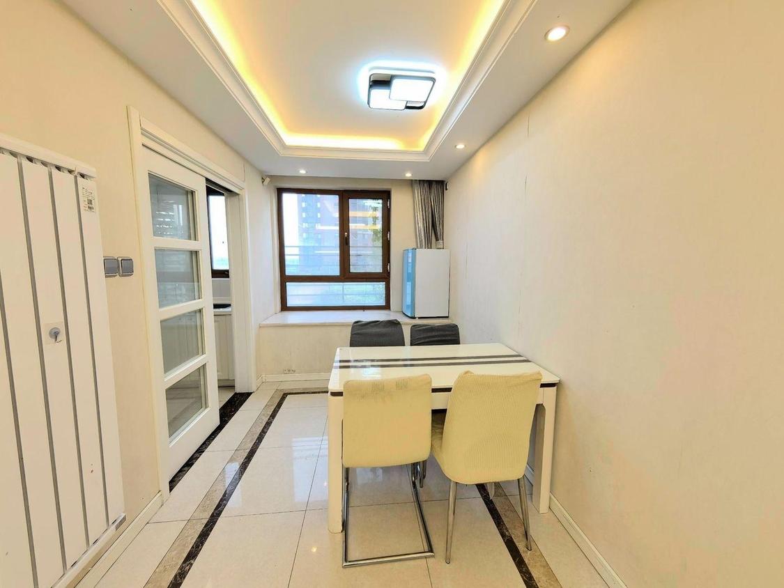 整租·京投银泰万科西华府