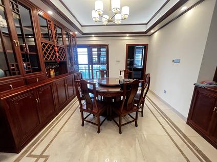 美兰国兴整租 枫丹白露4室2厅/187平/中楼层