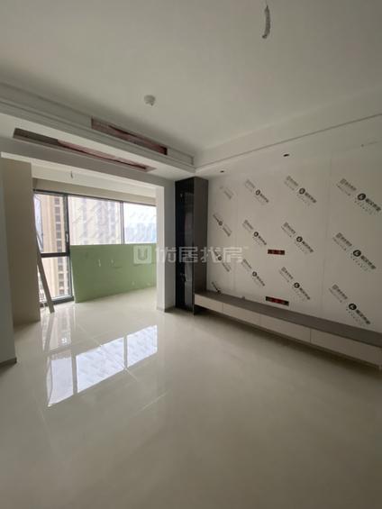 荆州区荆州整租 雅居乐锦城3室2厅/97平/中楼层