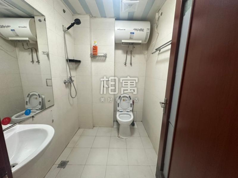 合租·万年花城(三期)