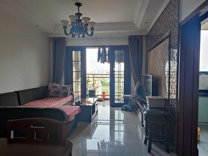 两江新区汽博中心整租 盈田金开里3室1厅/88平/低楼层