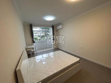 徐汇斜土路整租 西木小区2室1厅/49平/高楼层
