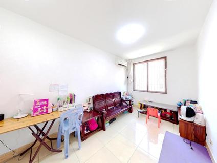 湖里悦华路整租 象屿花园2室1厅/50平/中楼层