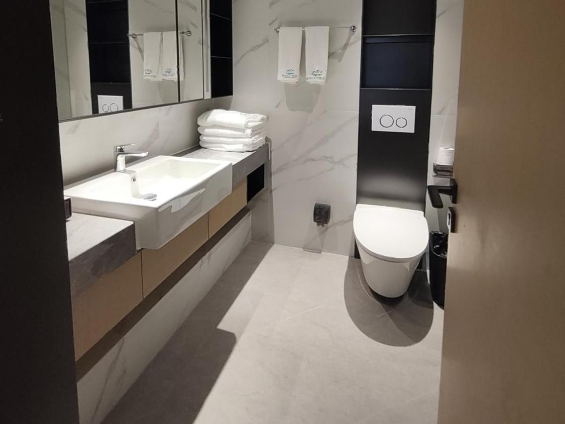 整租·罗牛山玖悦台