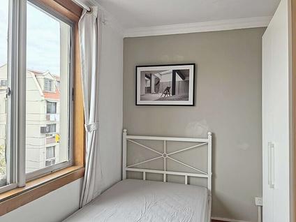 浦东三林合租 三林苑3室1厅/7平/高楼层