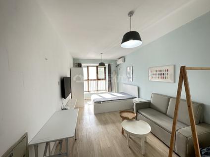 大兴次渠合租 北京经开壹中心1室1厅/44平/中楼层