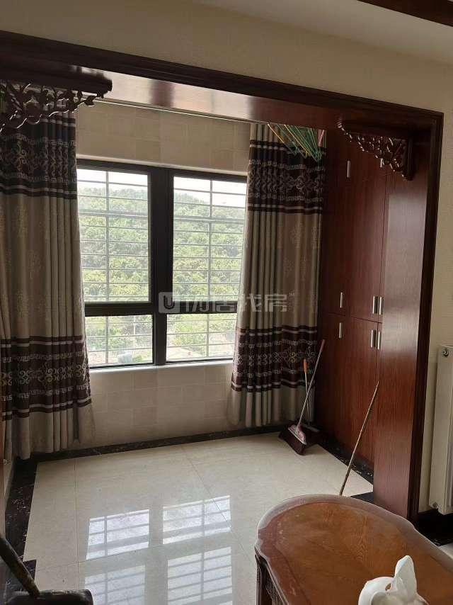 整租·葡萄园观澜居