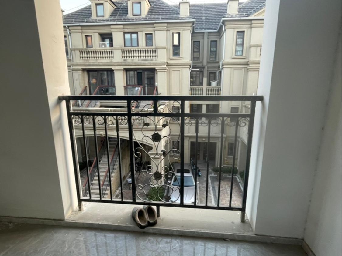 整租·保利蔚蓝林语