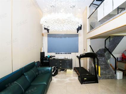 嘉定安亭整租 安亭新镇(万科湖语森林二期)5室2厅/165平/低楼层