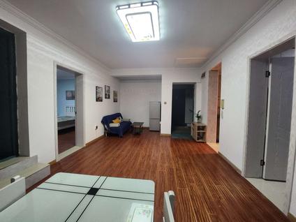 奉贤西渡整租 鸿宝一村(南区)2室1厅/76平/高楼层