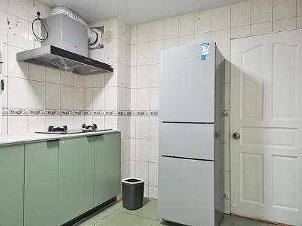 昌平天通苑合租 天通苑(三区)4室1厅/13平/高楼层