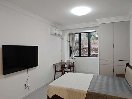 徐汇徐家汇整租 天平小区1室1厅/34平/中楼层