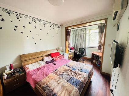 闵行春申整租 常兴家园2室1厅/60平/中楼层