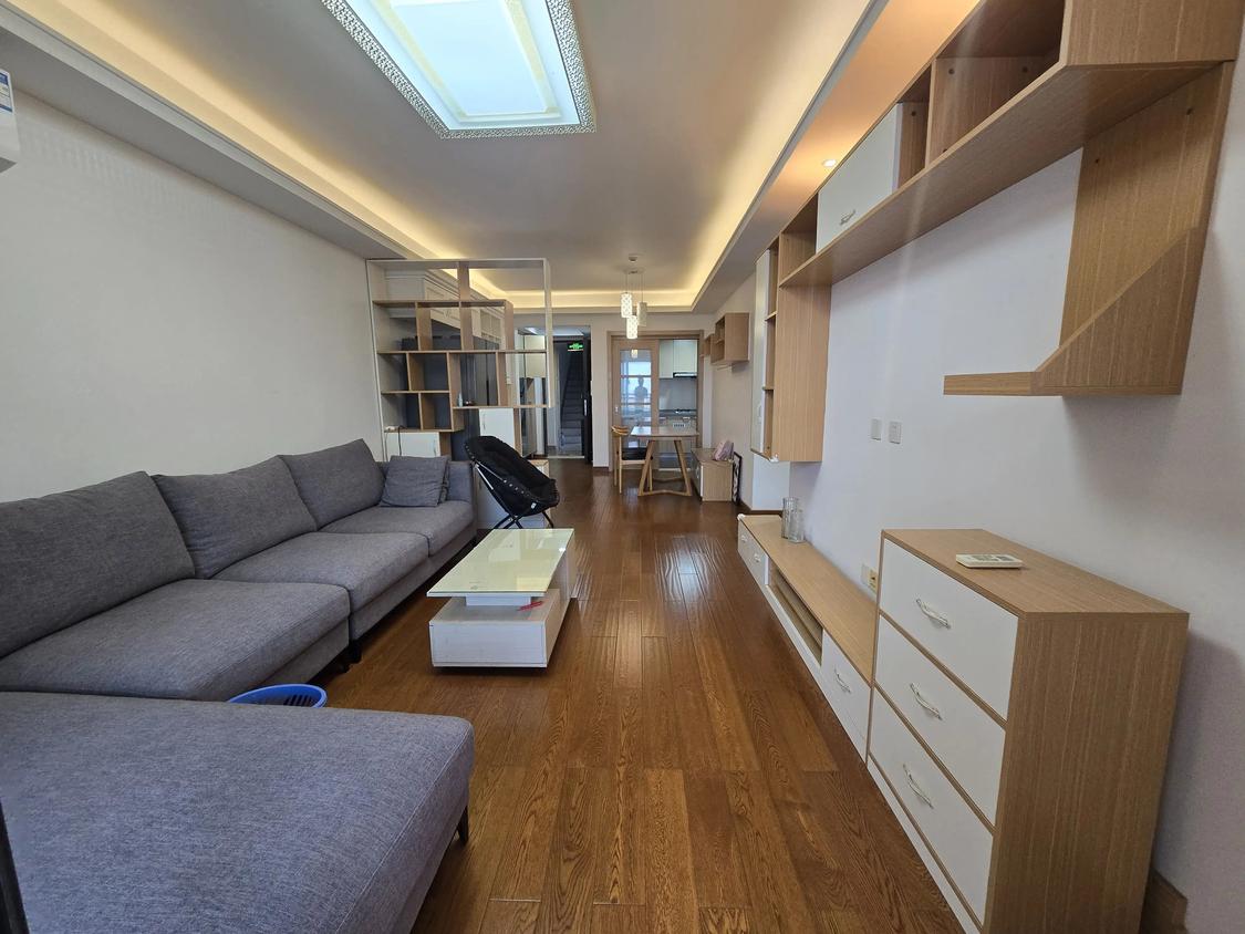 整租·万科广场幸福里