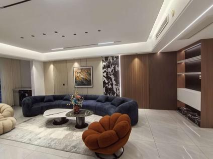 裕华众美整租 融创中心(臻景园)4室2厅/214平/高楼层