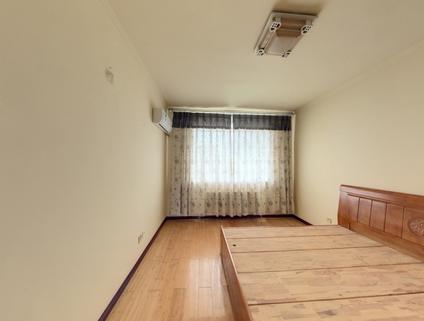 北京泰和苑3室2厅131.84平中楼层/共11层