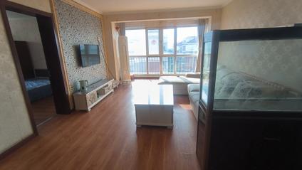 黄岛老黄岛整租 盈泰嘉园3室2厅/184平/顶层