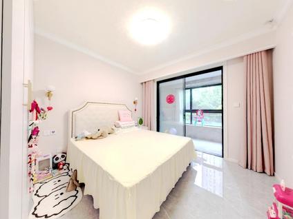 雁塔大唐芙蓉园整租 中海御湖2室2厅/94平/低楼层