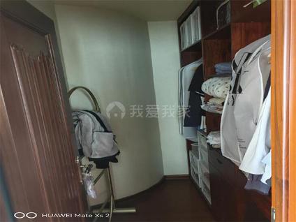 徐汇徐汇滨江整租 百汇园3室2厅/173平/高楼层