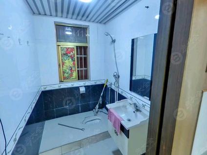 浔阳四码头整租 滨江花园(浔阳)2室2厅/81平/中楼层