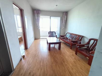 黄岛辛安整租 大泊子社区2室1厅/78平/顶层