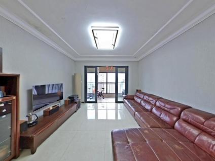 鱼峰鱼峰整租 恒大御景湾4室2厅/139平/高楼层