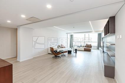 朝阳国贸CBD整租 华贸公寓4室2厅/216平/低楼层