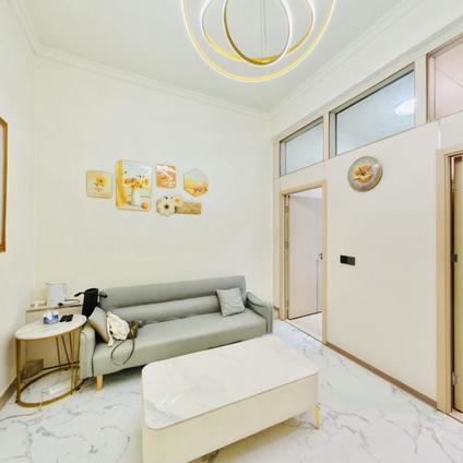 香洲拱北口岸整租 中珠豪庭2室2厅/60平/低楼层