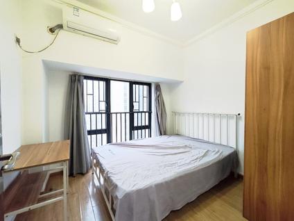 龙岗布吉整租 花语馨花园4室2厅/118平/高楼层