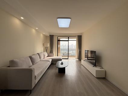 黄浦五里桥整租 永业公寓3室2厅/138平/中楼层