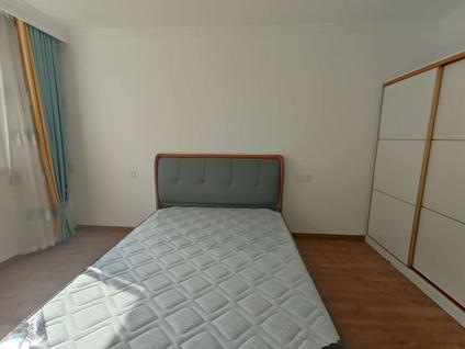 奉贤南桥整租 江海花园3室2厅/92平/低楼层