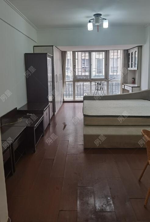 合租·戛纳小镇