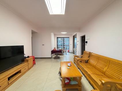 清城旧城整租 胜利雅苑4室2厅/131平/高楼层