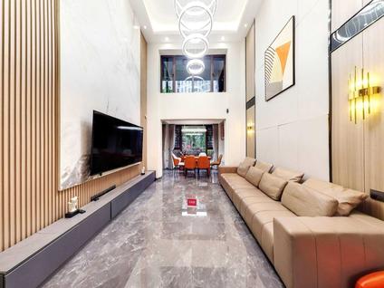 火炬开发区凯茵整租 保利林语7室2厅/137平/低楼层