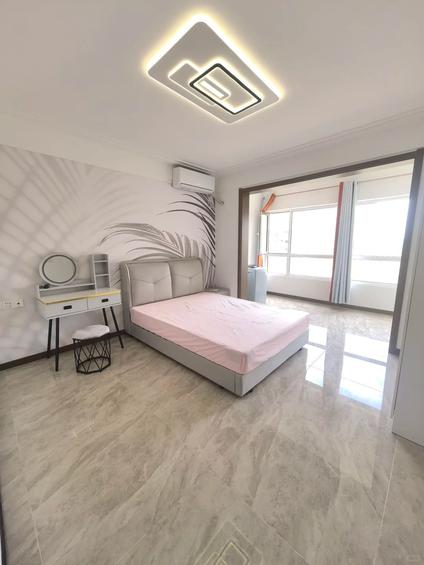 雨花红星村合租 华悦城1室1厅/28平/中楼层