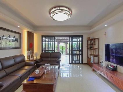 香洲新香洲整租 华发四季5室3厅/194平/低楼层