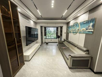 江海府西整租 华发四季3室2厅/77平/低楼层