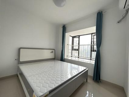 美兰白龙整租 金龙苑3室2厅/110平/中楼层